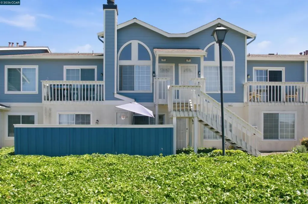 Condominium for sale at 90 Glenwood, Hercules, CA featuring 1 bed and 1 bath