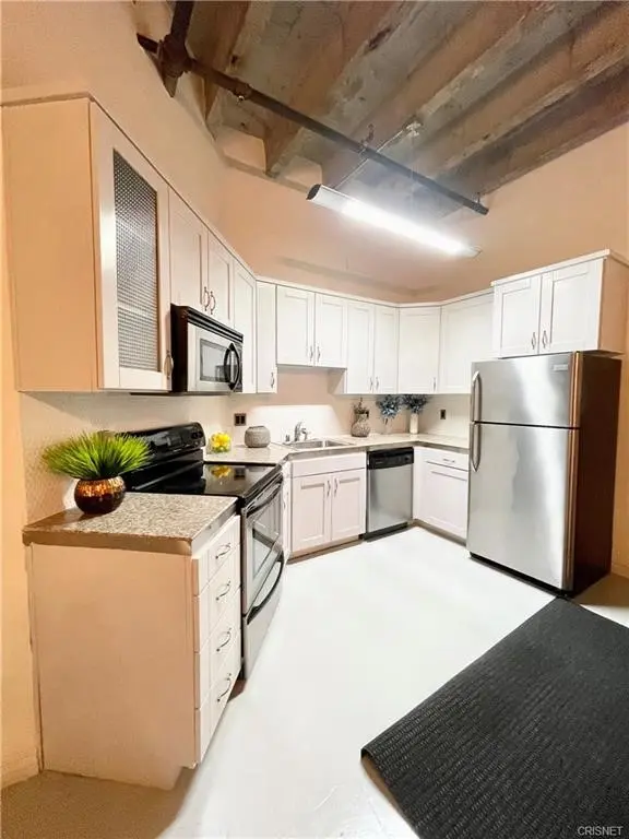 Residential Lease for rent at 312 W 5th Street 609, Los Angeles, Los Angeles County, CA and 1 bath