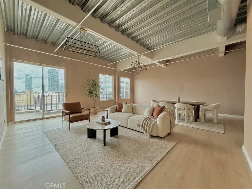 Residential Lease for rent at 312 W 5th Street 1205, Los Angeles, Los Angeles County, CA featuring 3 beds and 2 baths