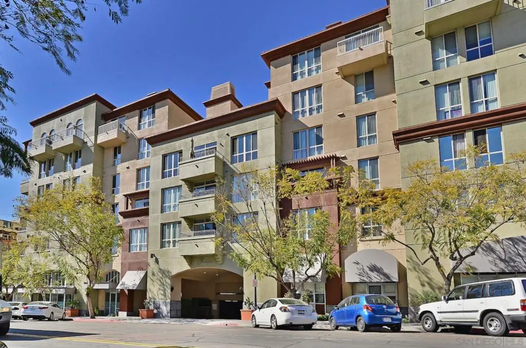 Single Family Residence for rent at 1501 Front St 518, San Diego, CA featuring 1 bed and 1 bath