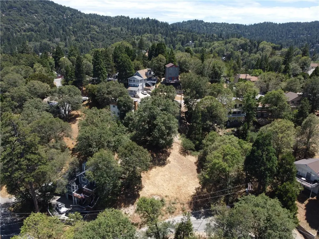 338 Davos Drive, Crestline, CA — listing photo 1