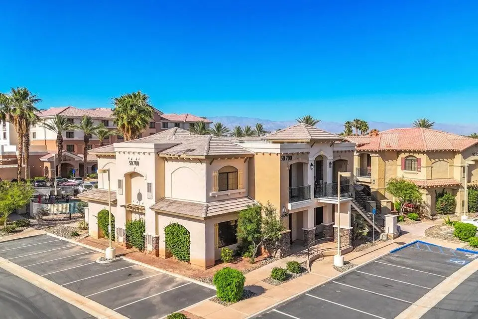 Residential Lease for rent at 50700 Santa Rosa Plaza 6, La Quinta, Riverside County, CA featuring 1 bed and 1 bath