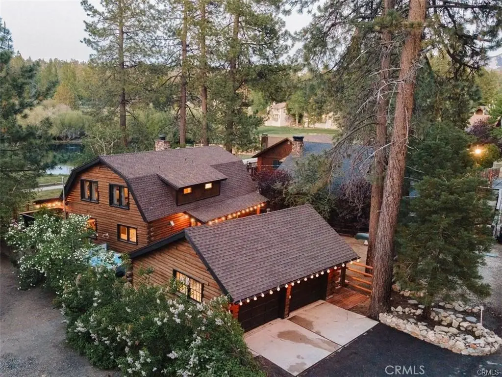 Single Family Residence for rent at 1091 Club View, Big Bear Lake, CA featuring 3 beds and 3 baths