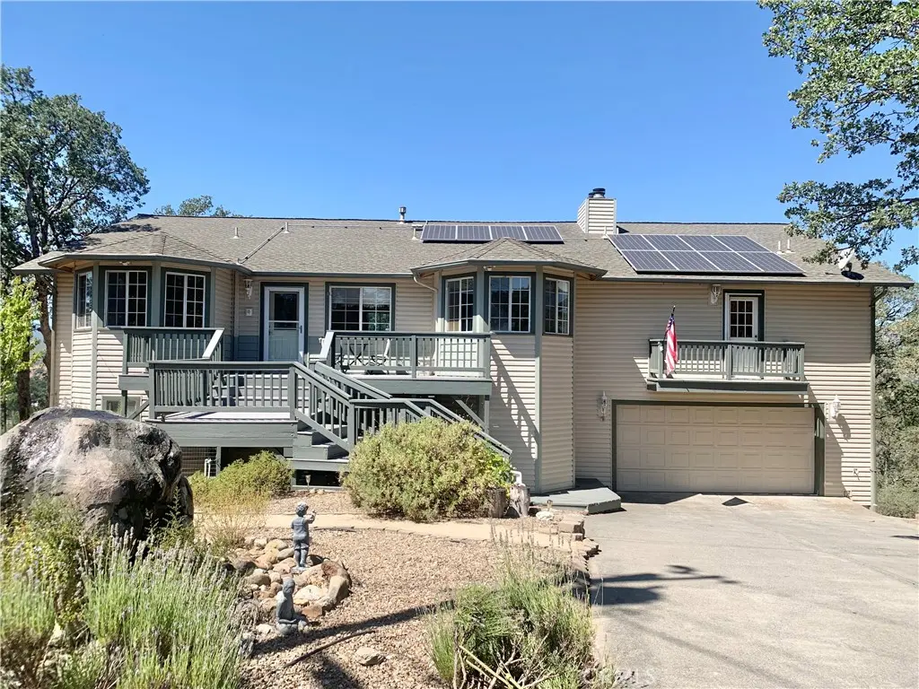 18076 Vista Point Ct, Hidden Valley Lake, CA — listing photo 1