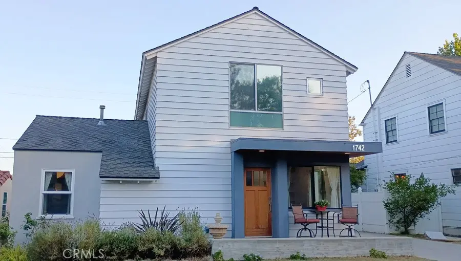 Single Family Residence for sale at 1742 El Rito, Glendale, CA featuring 4 beds and 4 baths