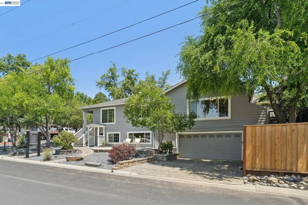520 Abbie St, Pleasanton, CA — listing photo 1