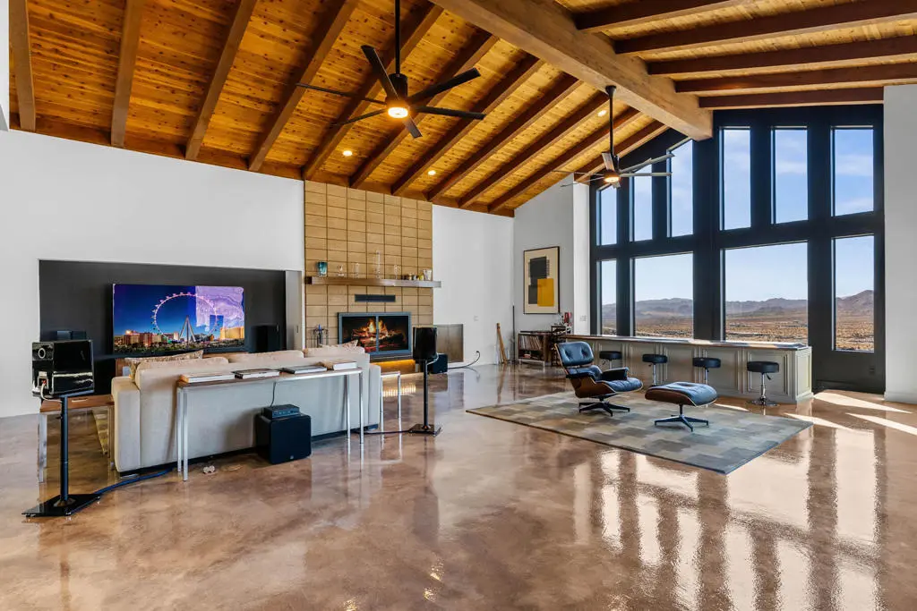 6171 Del Rio Way, Yucca Valley, CA — listing photo 1