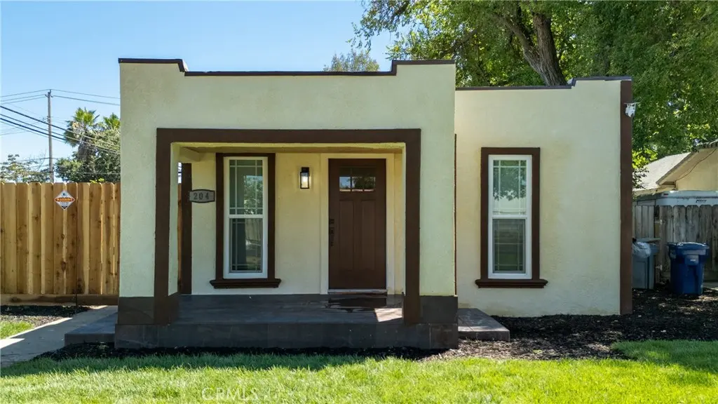 Single Family Residence for sale at 204 W 25th Street, Merced, CA featuring 3 beds and 2 baths