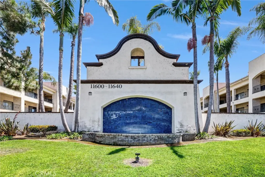 Condominium for sale at 11630 Warner 504, Fountain Valley, CA featuring 2 beds and 2 baths