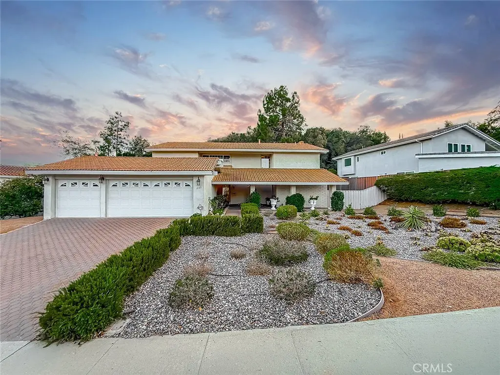 Residential Lease for rent at 1902 Stonesgate, Westlake Village, Los Angeles County, CA featuring 5 beds and 3 baths