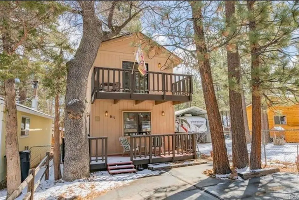 611 Spruce Lane, Sugarloaf, CA — listing photo 1