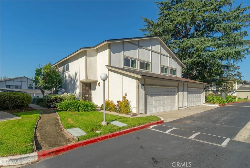 587 S College, Claremont, CA — listing photo 1