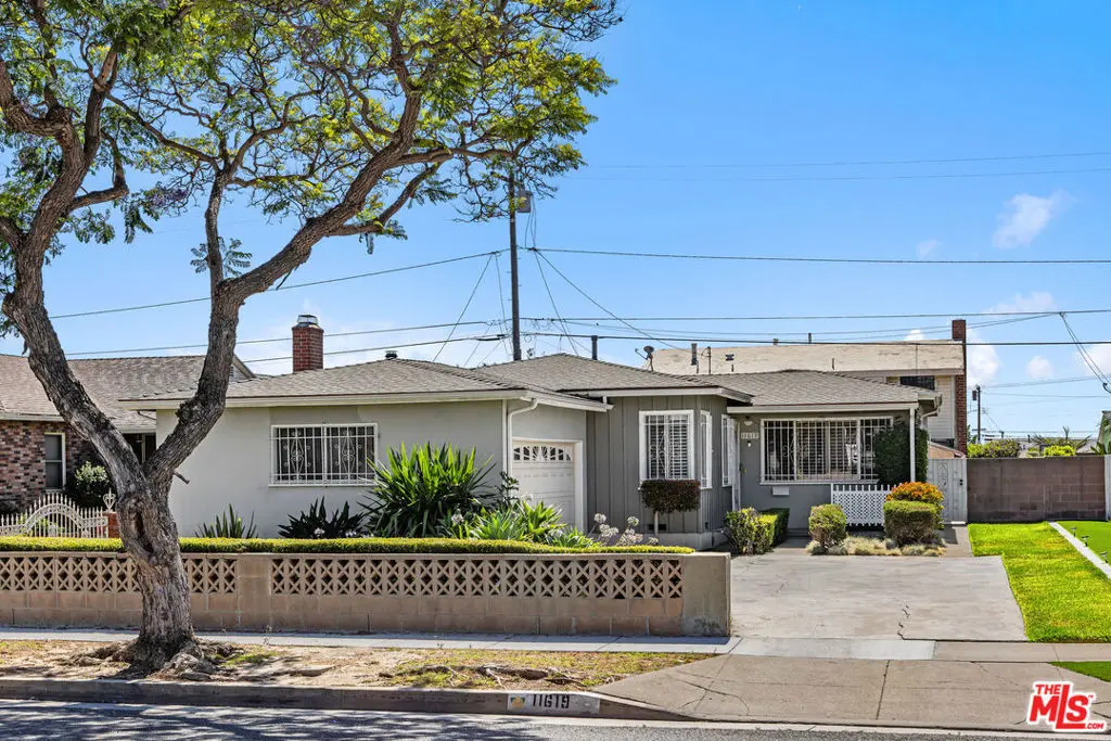 11619 Daleside Avenue, Hawthorne, CA — listing photo 1