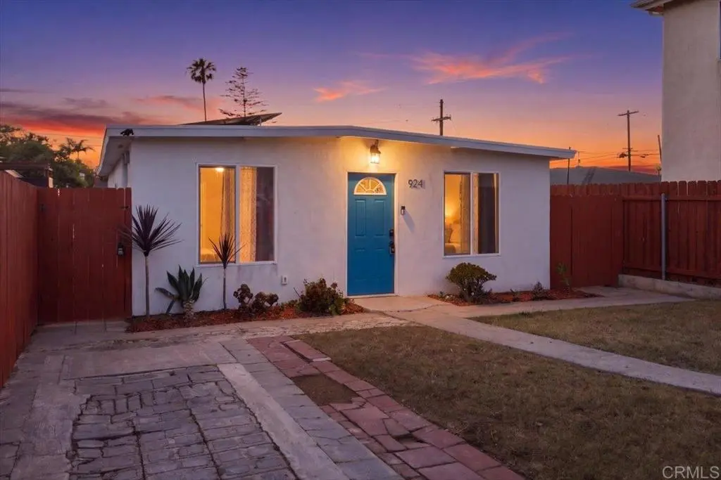 924 Florida Street, Imperial Beach, CA — listing photo 1