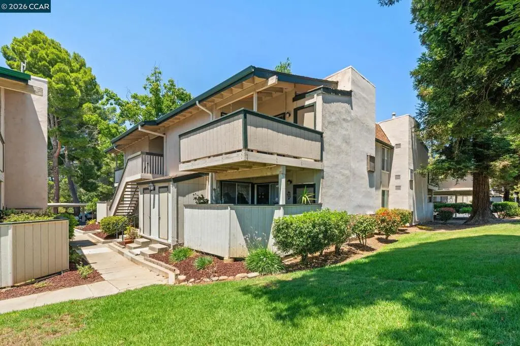 Condominium for sale at 5460 Concord Blvd B8, Concord, CA featuring 1 bed and 1 bath