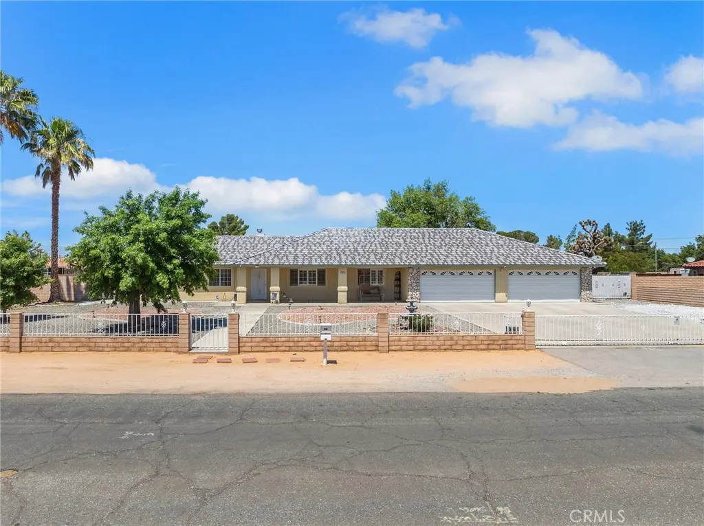 20375 Eyota, Apple Valley, CA — listing photo 1