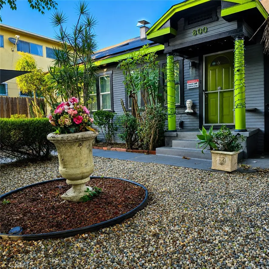 Duplex for sale at 800 N Hobart, Los Angeles, CA featuring 4 beds and 3 baths