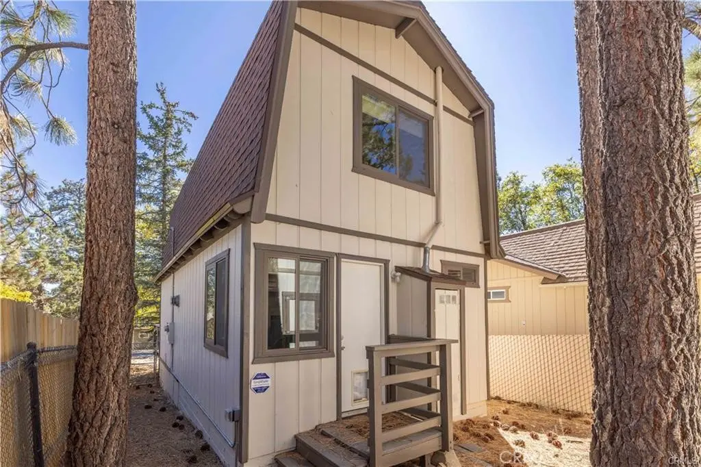 548 Moreno Lane, Sugarloaf, CA — listing photo 1