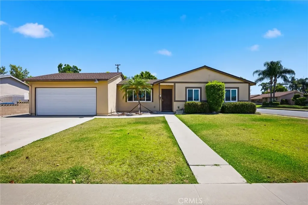 Residential Lease for rent at 1225 W Glenmere, West Covina, Los Angeles County, CA featuring 3 beds and 2 baths