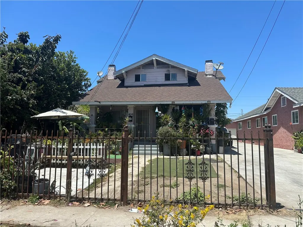 Triplex for sale at 927 W 48th Street, Los Angeles, CA
