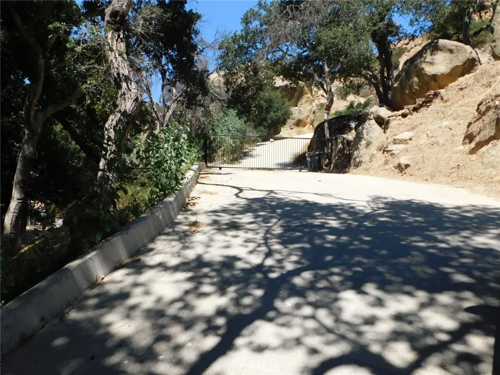 474 BOX CANYON Road, West Hills, CA — listing photo 1