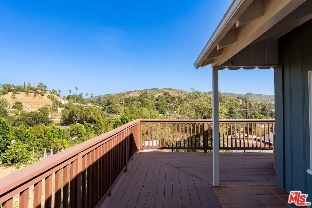9866 Mcbroom Street, Sunland, CA — listing photo 1