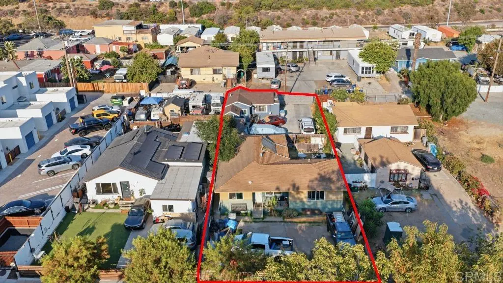 250 E Park, San Ysidro, CA — listing photo 1