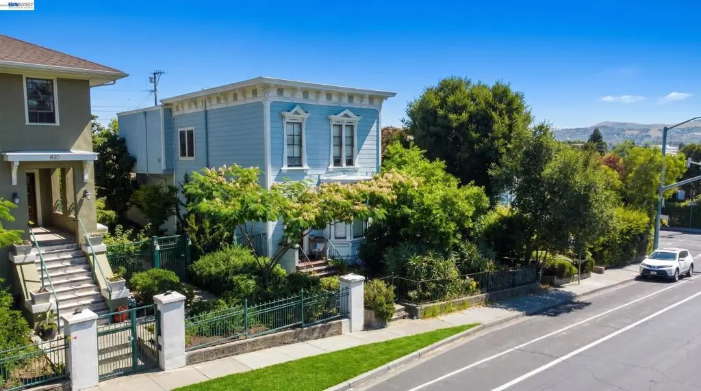Quadruplex for sale at 834 Georgia St, Vallejo, CA