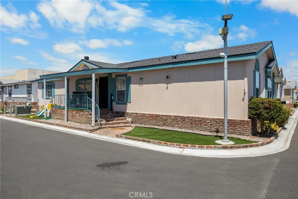 19127 Pioneer Boulevard 63, Artesia, CA — listing photo 1