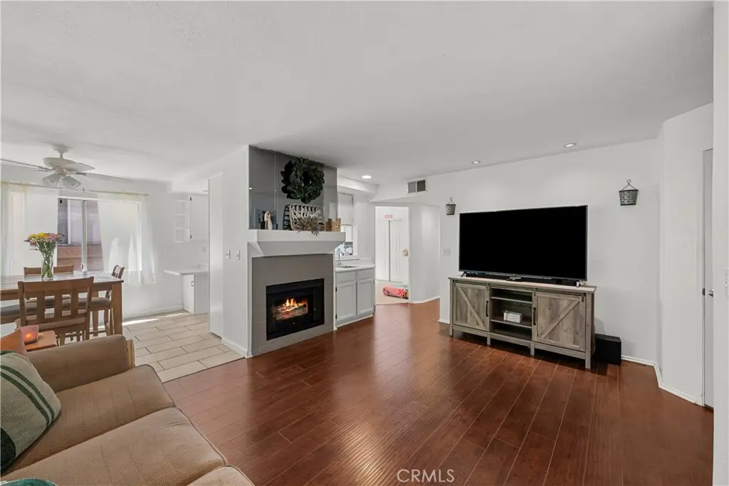 19814 Sandpiper Place 29, Newhall, CA — listing photo 1