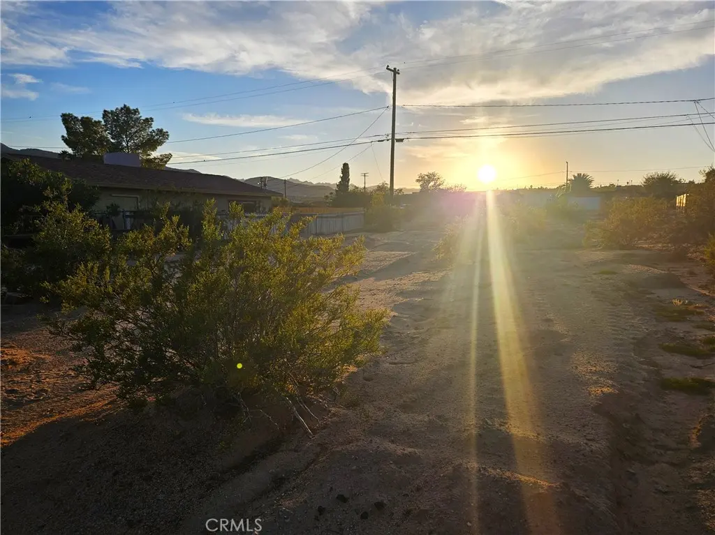 6180 Chia Avenue, 29 Palms, CA — listing photo 1