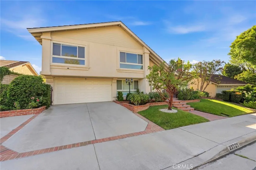 23721 Sarda Road, Valencia, CA — listing photo 1