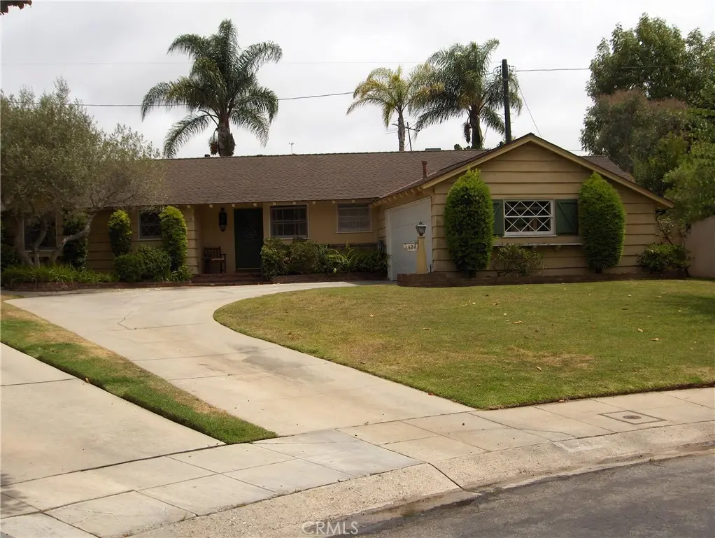 Single Family Residence for rent at 6424 Hedding St., Los Angeles, CA featuring 3 beds and 2 baths