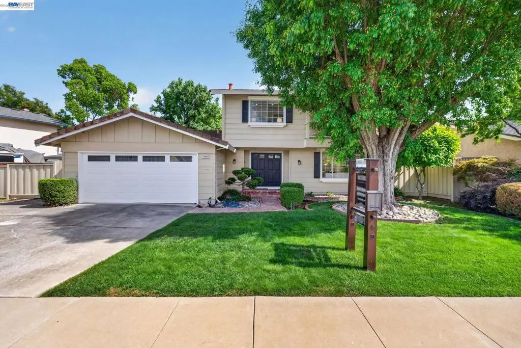 Single Family Residence for sale at 2865 Longspur Way, Pleasanton, CA featuring 4 beds and 3 baths