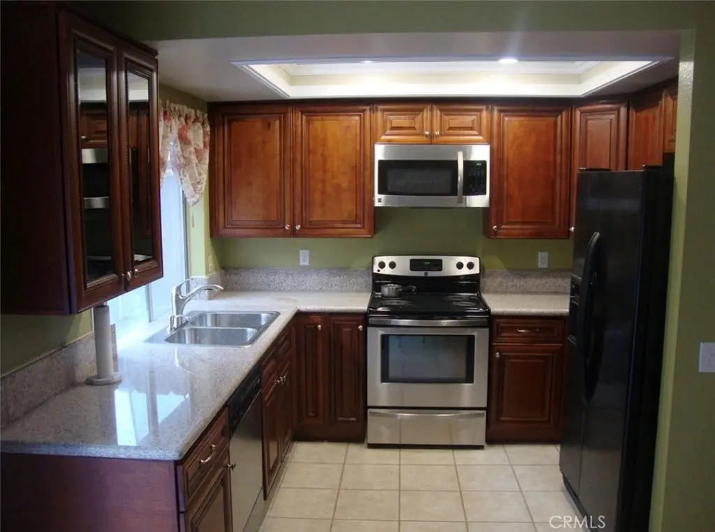 Condominium for rent at 3733 N Harbor 53, Fullerton, CA featuring 2 beds and 3 baths