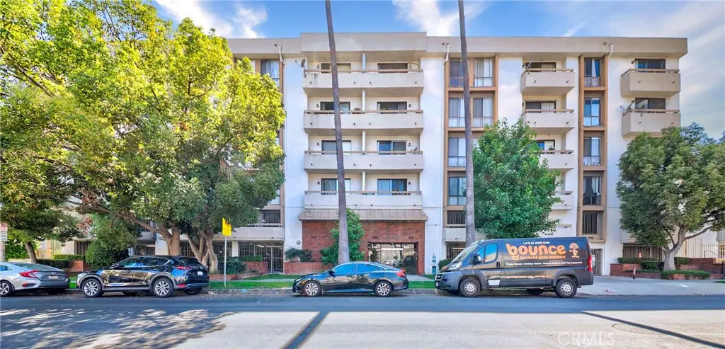 Condominium for sale at 533 S St Andrews Place 408, Los Angeles, CA featuring 2 beds and 2 baths