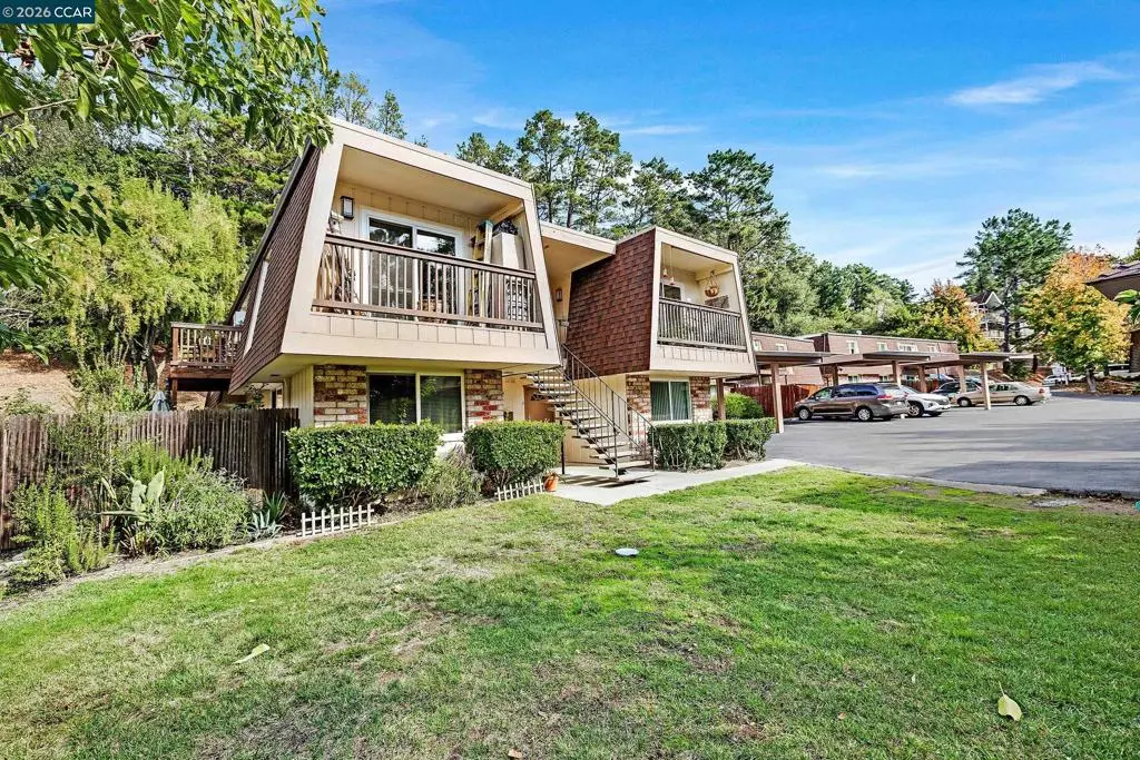 Condominium for sale at 146 Ascot Ct 2, Moraga, CA featuring 2 beds and 2 baths