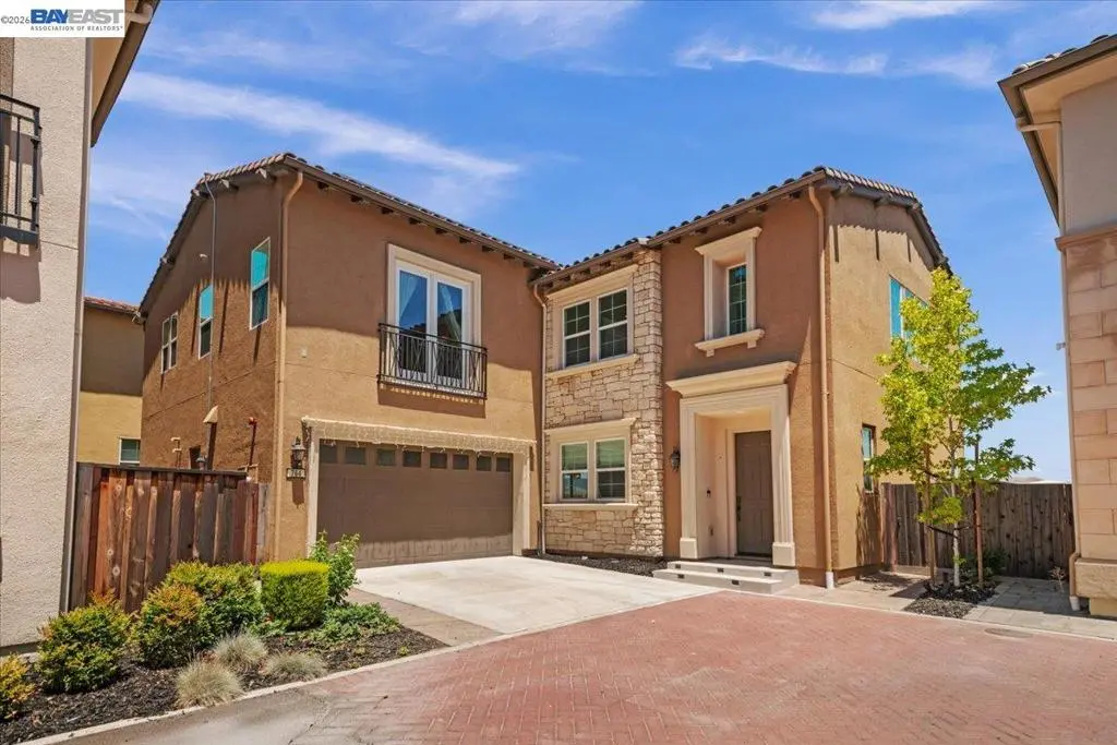 Single Family Residence for sale at 764 Roseum Ct, San Ramon, CA featuring 4 beds and 5 baths