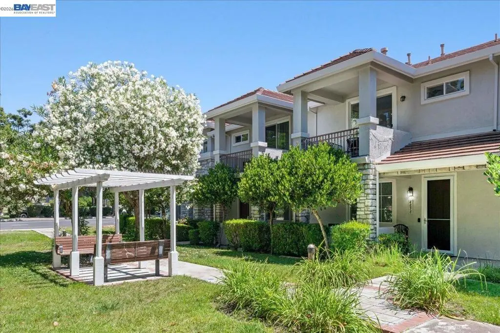 Condominium for sale at 4858 Swinford Ct, Dublin, CA featuring 3 beds and 3 baths