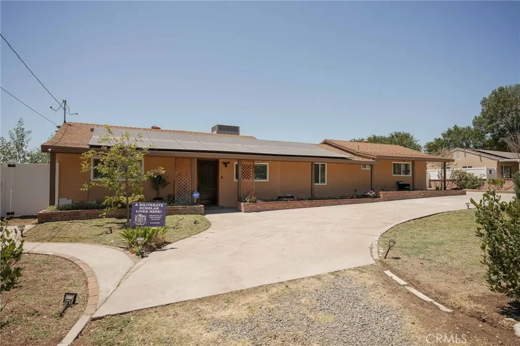 1591 W Persimmon, Rialto, CA — listing photo 1