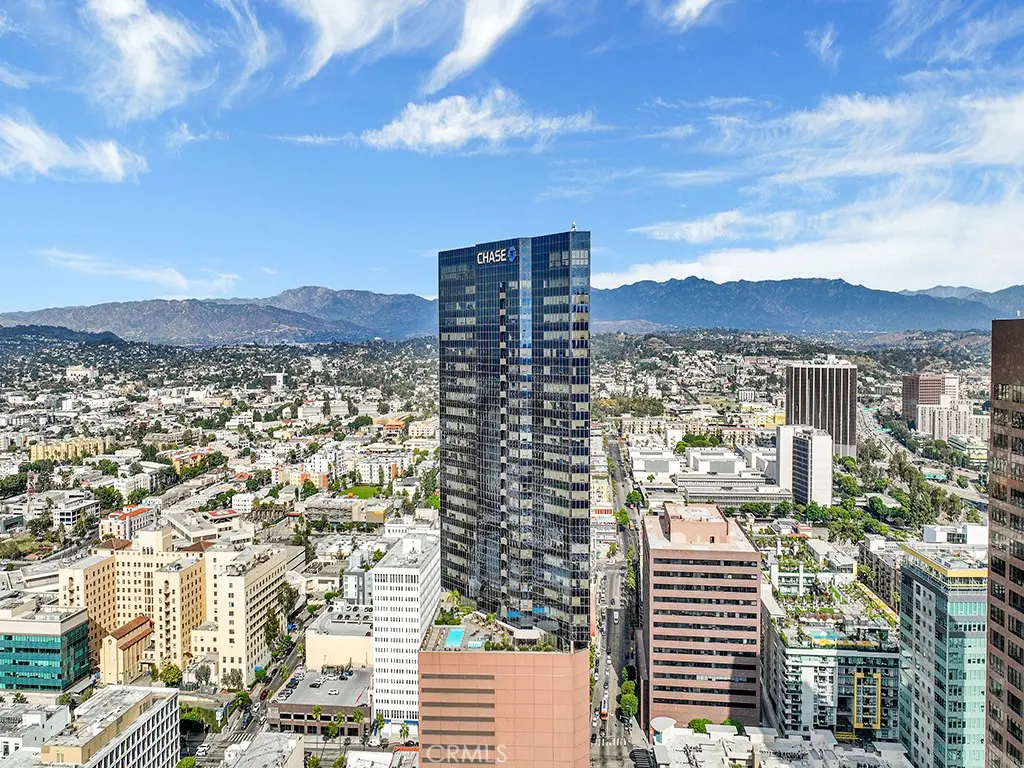 Condominium for sale at 1100 Wilshire 2901, Los Angeles, CA featuring 1 bed and 1 bath