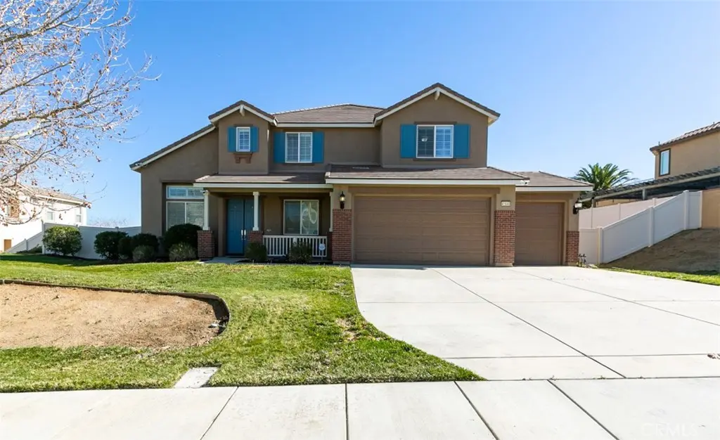 41640 Merryvale Lane, Palmdale, CA — listing photo 1