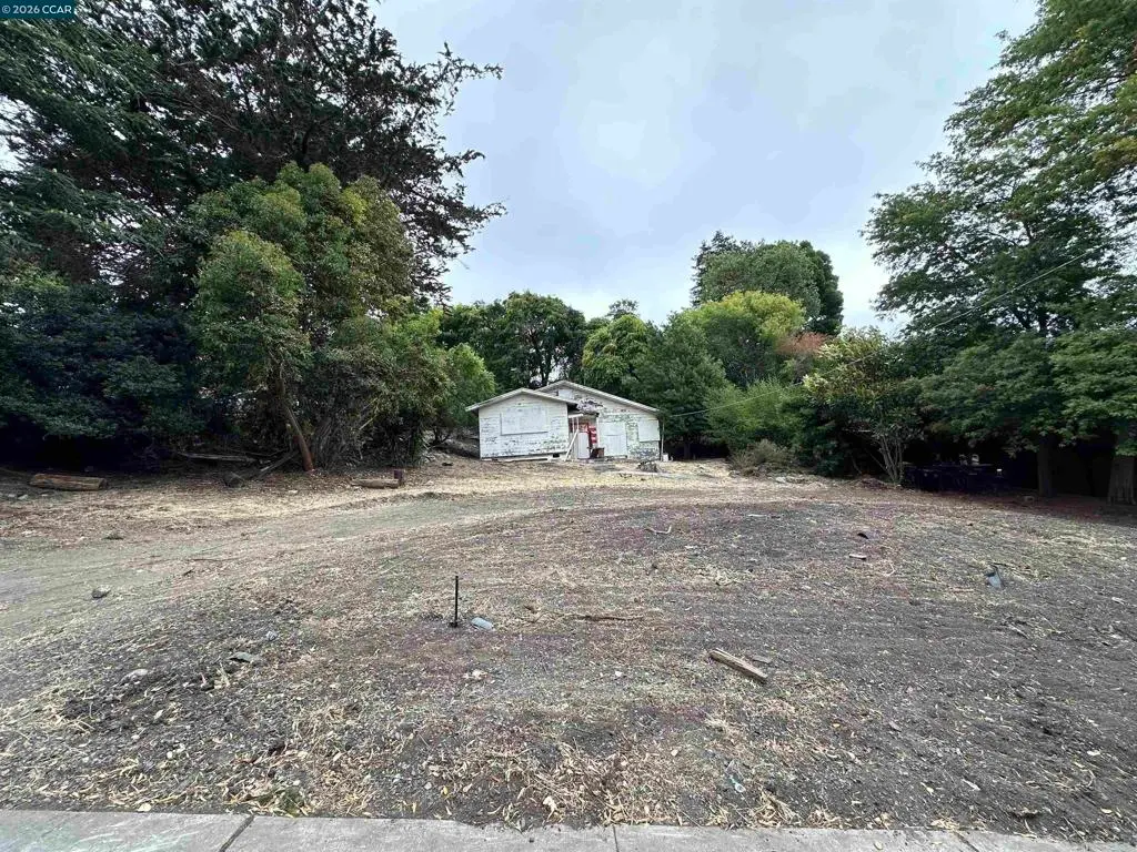 534 La Paloma Rd, El Sobrante, CA — listing photo 1