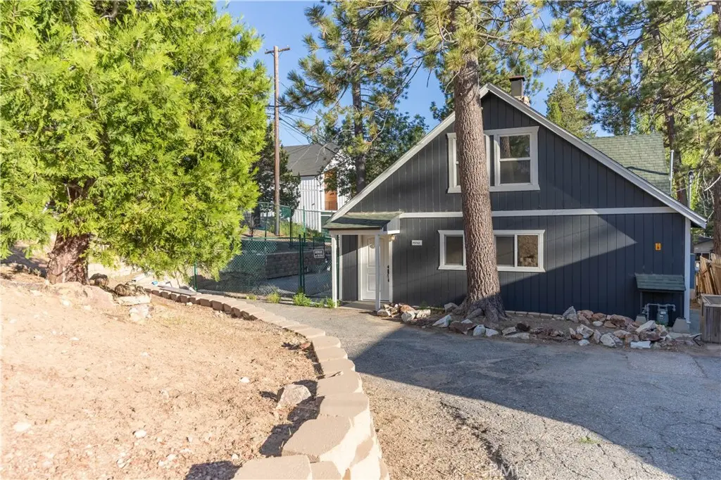 40265 Mahanoy Lane, Big Bear Lake, CA — listing photo 1