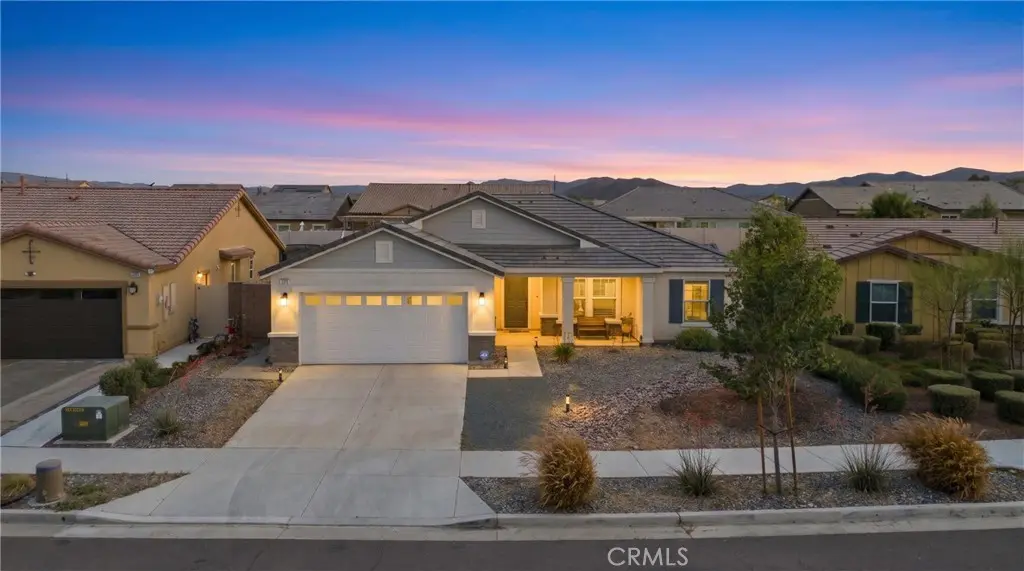 537 Hedgewood, Hemet, CA — listing photo 1