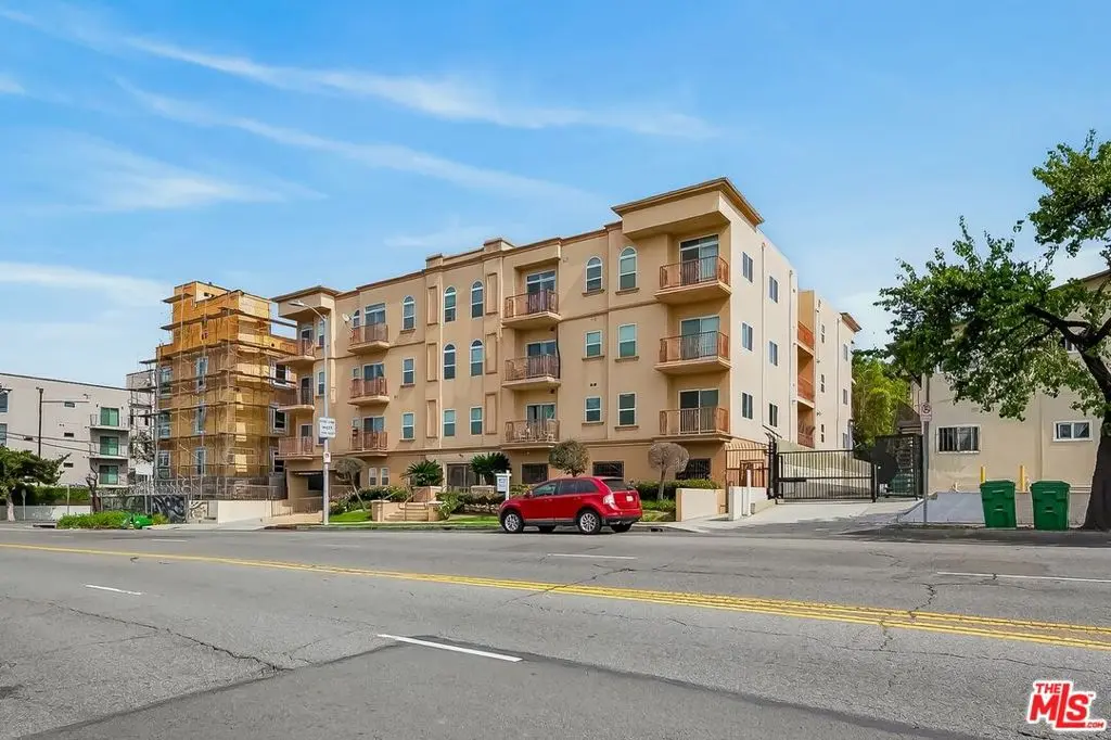 Condominium for sale at 956 S Wilton Place 201, Los Angeles, CA featuring 2 beds and 2 baths