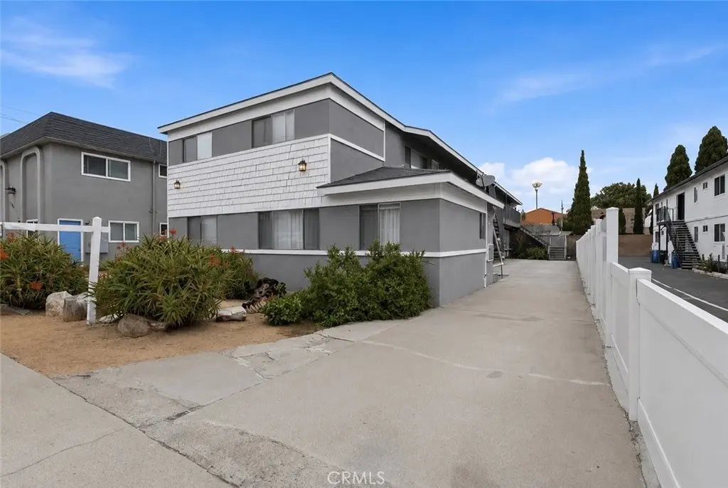 2311 Vanderbilt Ln., Redondo Beach, CA — listing photo 1