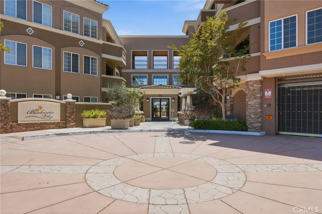 2750 Artesia 132, Redondo Beach, CA — listing photo 1
