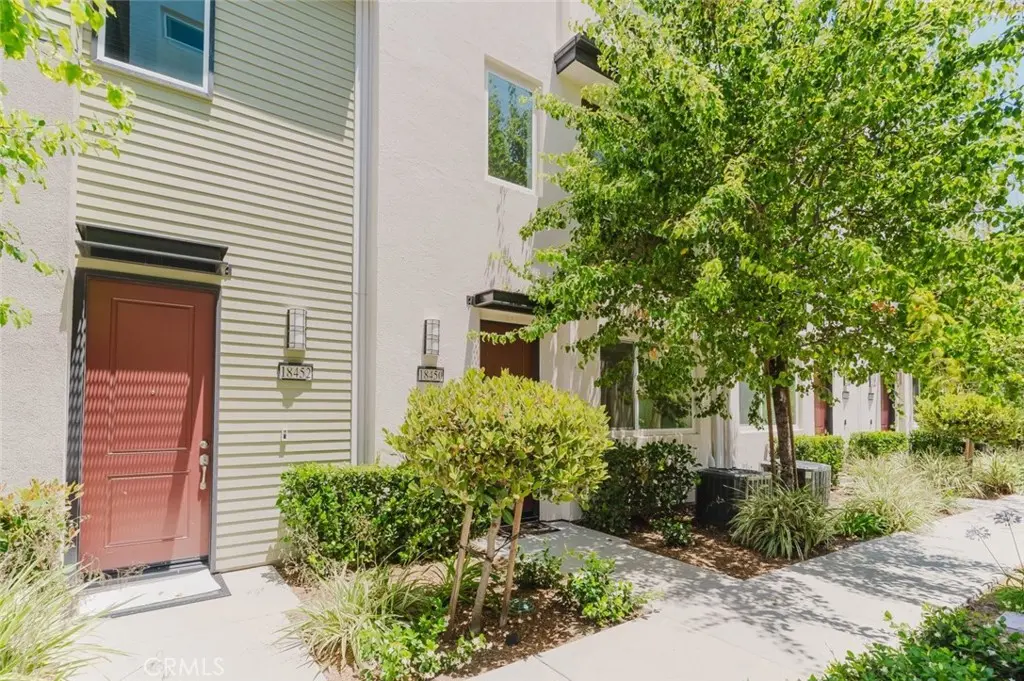18450 W Calico Lane, Northridge, CA — listing photo 1