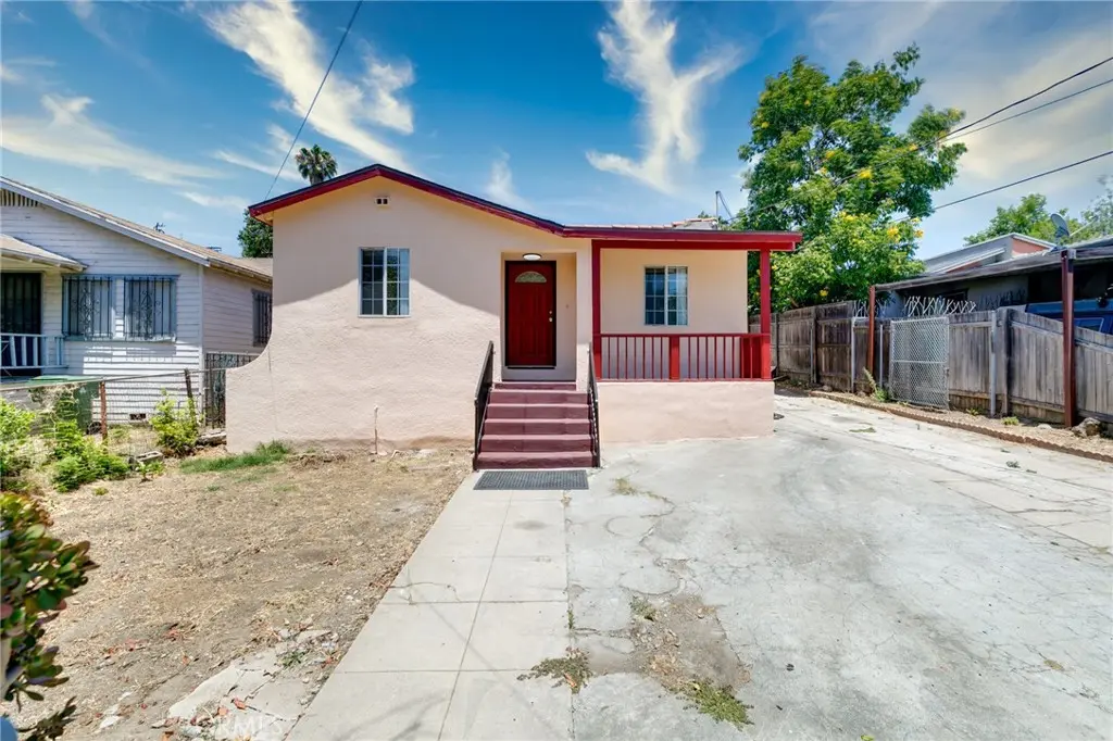 Single Family Residence for sale at 2515 Mayberry Street, Los Angeles, CA featuring 5 beds and 3 baths